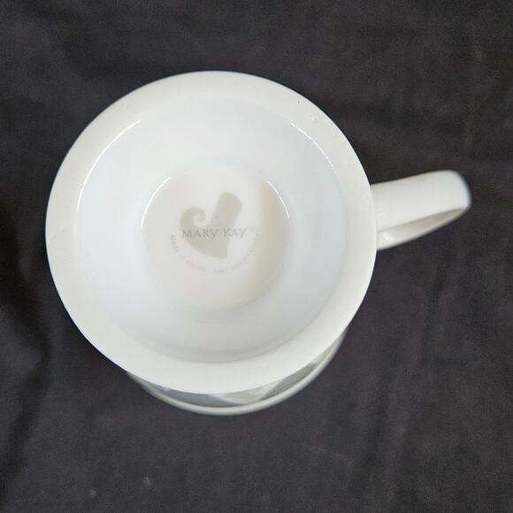 Mary Kay Love Aimer Gray and White Heart Pedestal Mug Coffee Tea - Picture 6 of 8